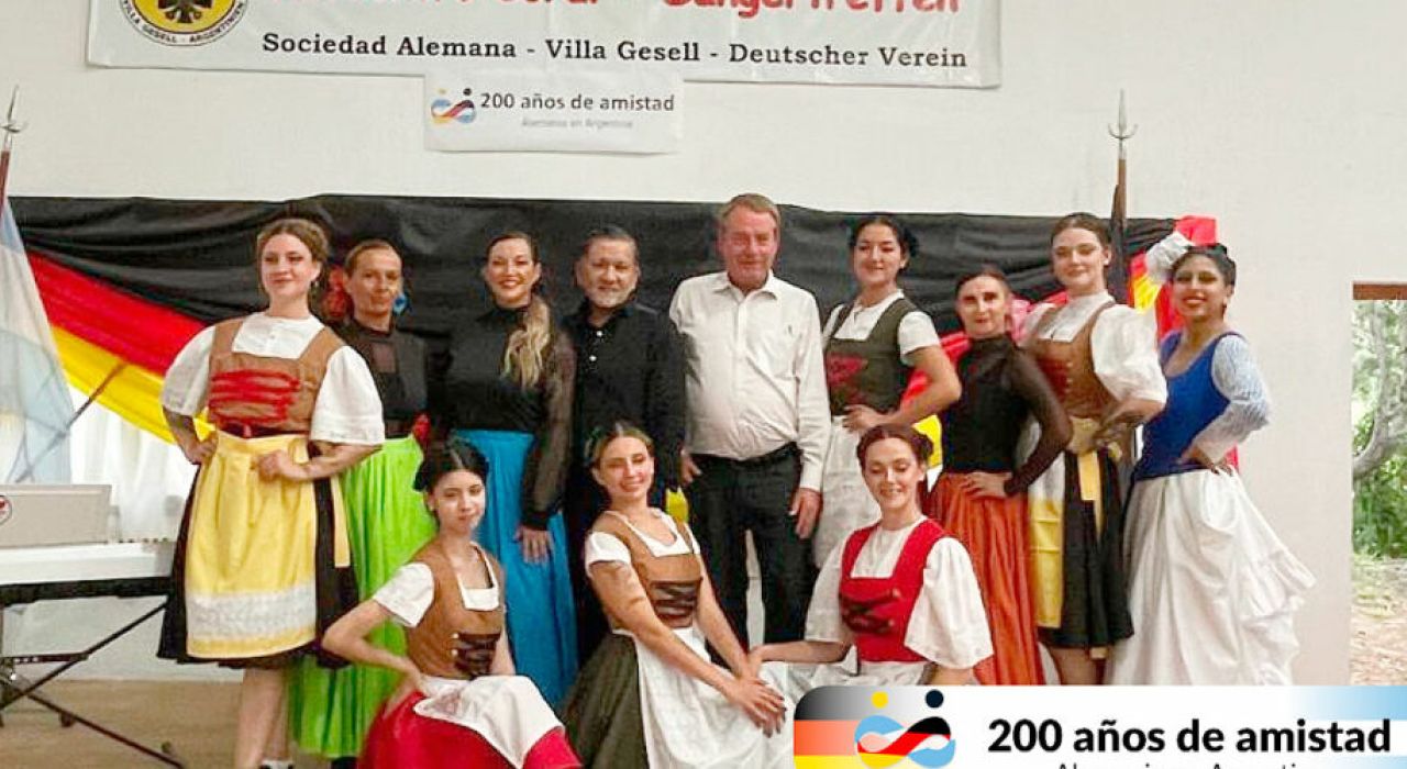 El emotivo cierre de la gira del embajador Lamlé por el sur bonaerense: cómo fue el homenaje al pionero alemán de Villa Gesell