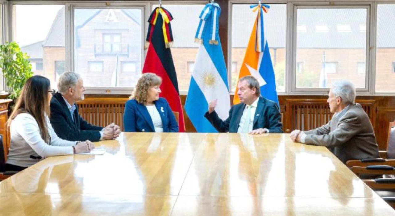 La vicegobernadora Urquiza recibió al embajador de Alemania en su primera visita oficial